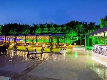 Royalisa Аланія