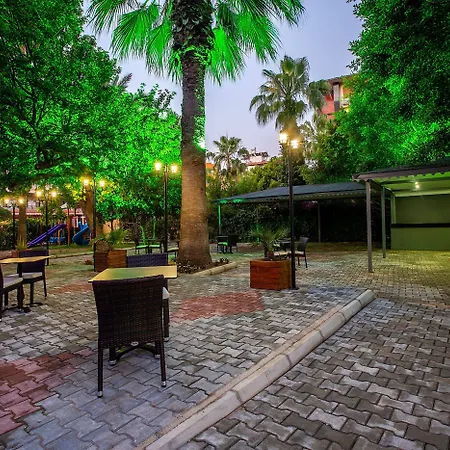 Royalisa Hotel 3*