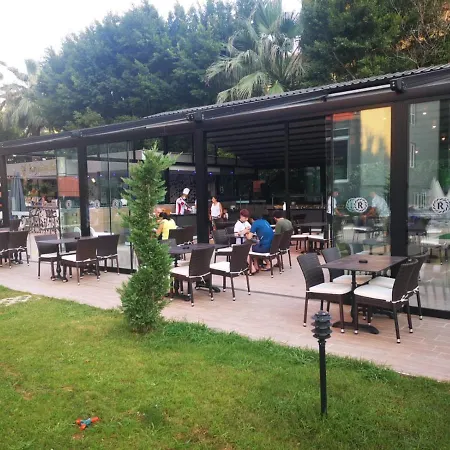 Готель Royalisa