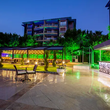Royalisa Hotel 3*