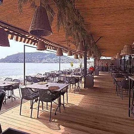 Hotel Royalisa