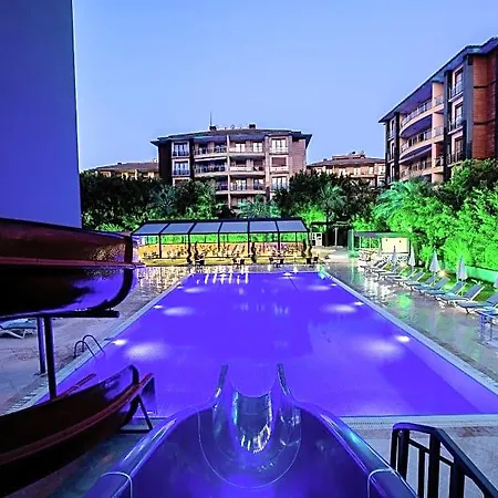 Готель Royalisa 3*