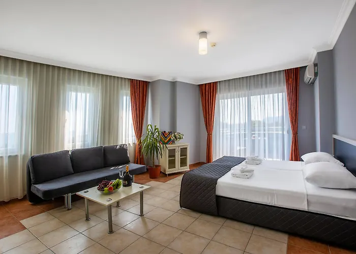 Royalisa Αλάνια